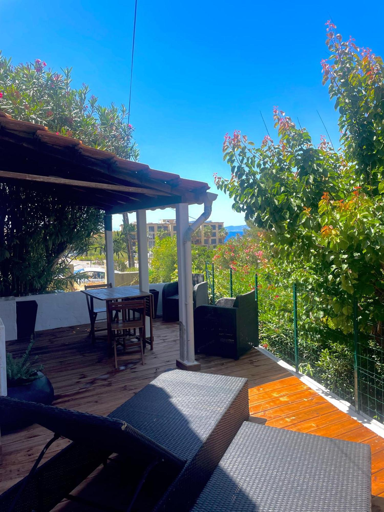 Joli Studio Maisonnette A 100M De La Plage 波尔蒂乔 外观 照片