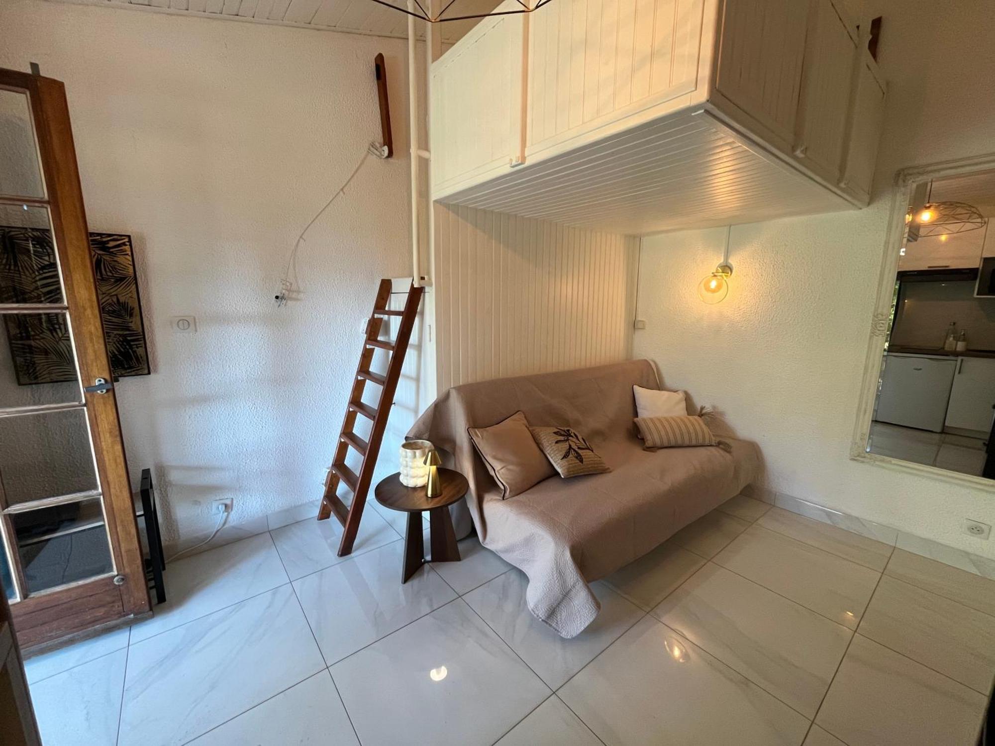 Joli Studio Maisonnette A 100M De La Plage 波尔蒂乔 外观 照片